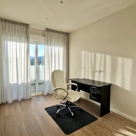 Sr Wellingtonia Centro Apartment