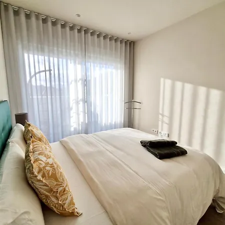 Sr Wellingtonia Centro Apartment *